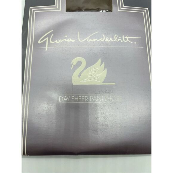 Vintage Gloria Vanderbilt Day Sheer Pantyhose Size C Coffee 100% Nylon - Picture 4 of 8